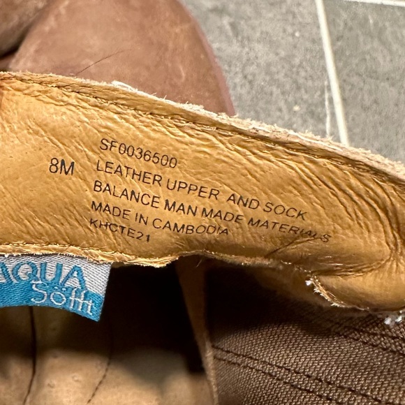 Discounted boots for Ellen - Picture 3 of 10